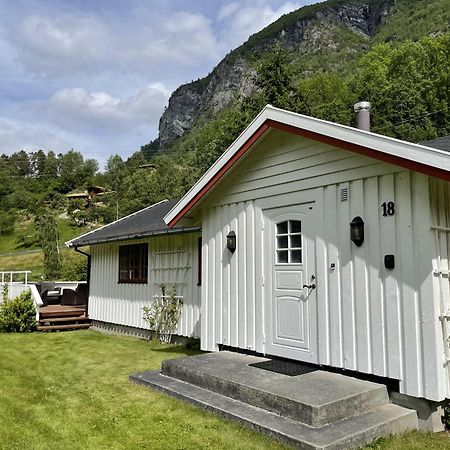 Dalhus - House In The Valley Norddal Exterior foto