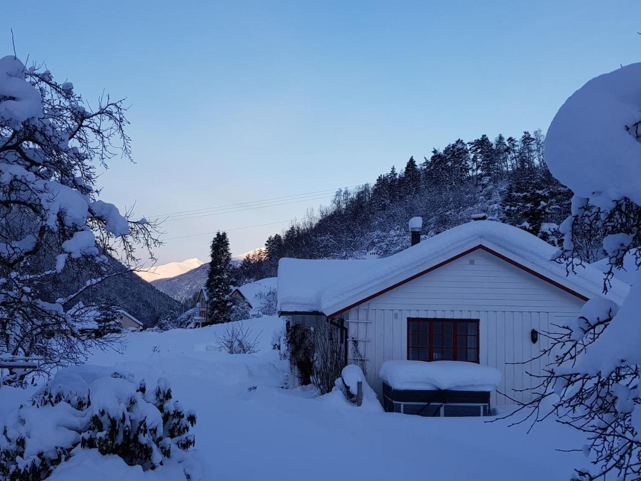 Dalhus - House In The Valley Norddal Exterior foto